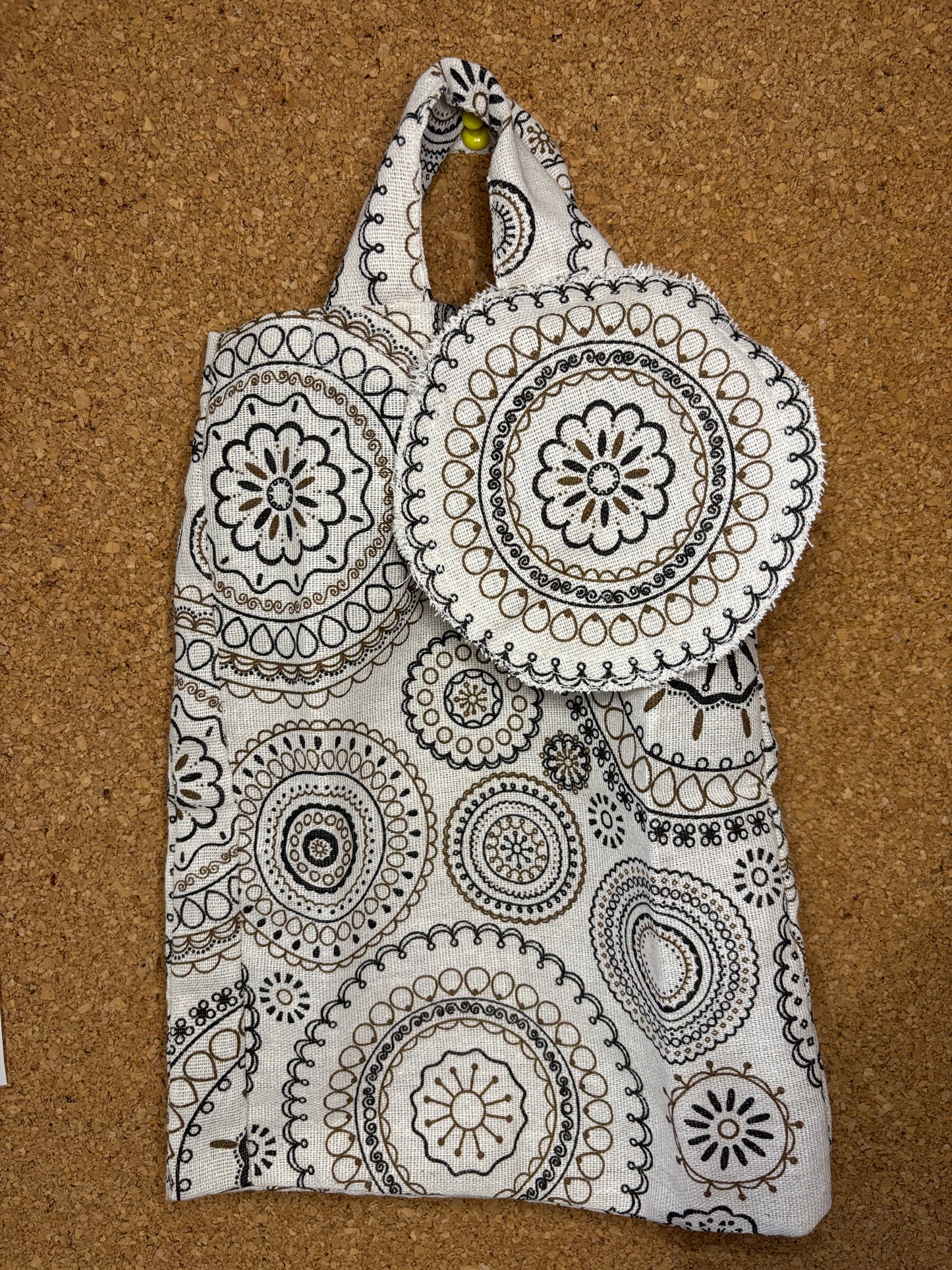 Tote Bag with little round pocket